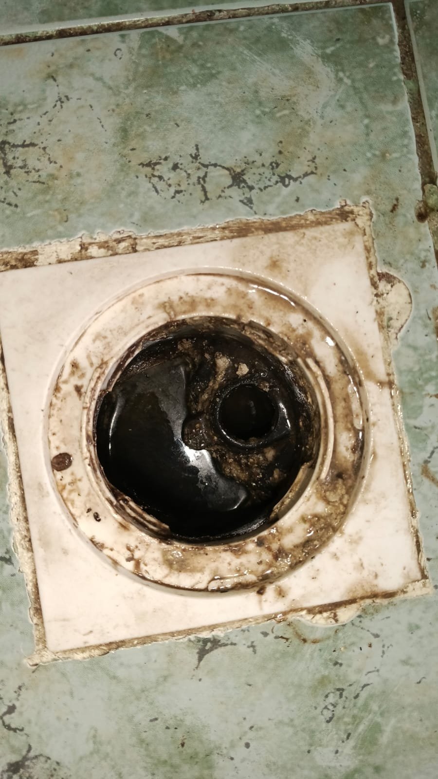 Drain outlet plumbing maintenance
